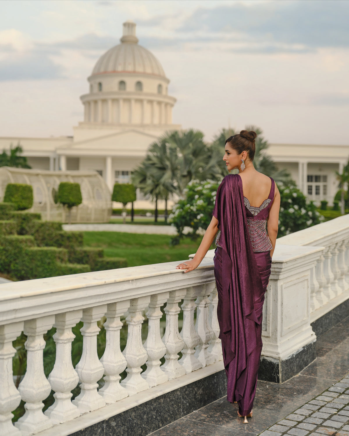 Cutout Embellished Pre-Draped Saree