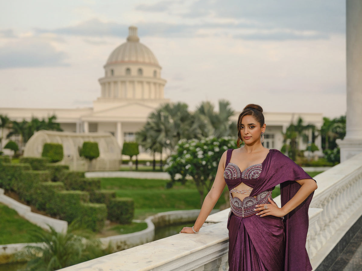 Cutout Embellished Pre-Draped Saree